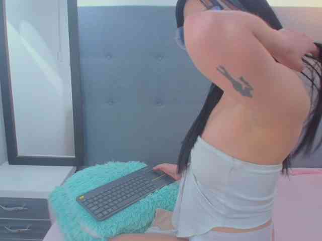 chaneelstark Live Webcam on BongaCams