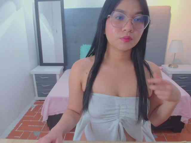 chaneelstark Live Webcam on BongaCams