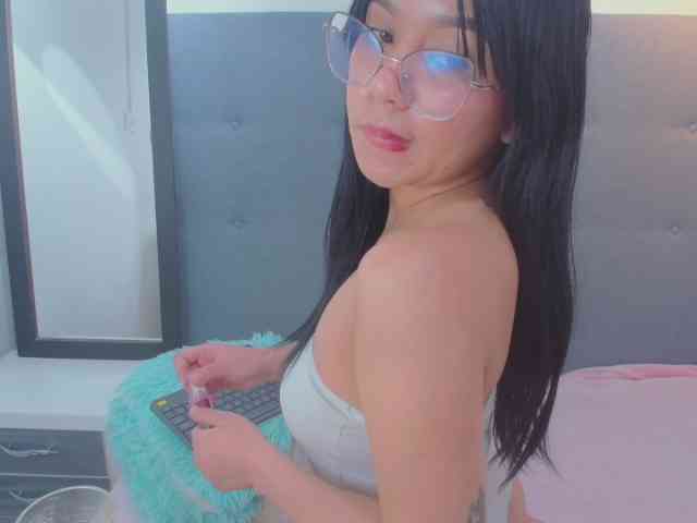 chaneelstark Live Webcam on BongaCams