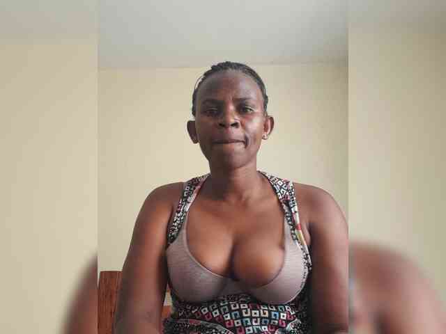 Queenyann Queenyann