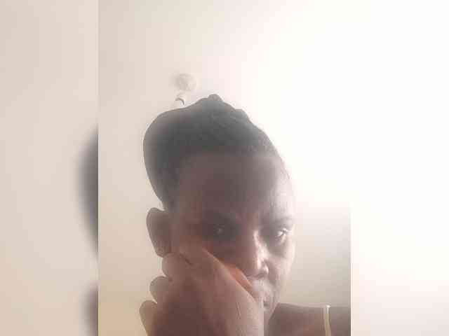 Queenyann webcam