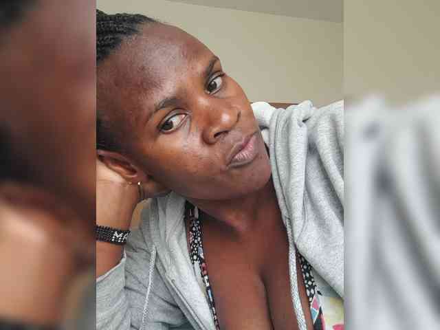 Queenyann webcam