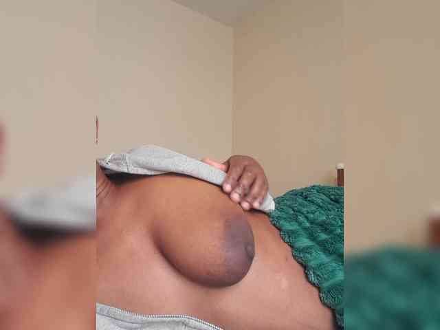 Queenyann webcam