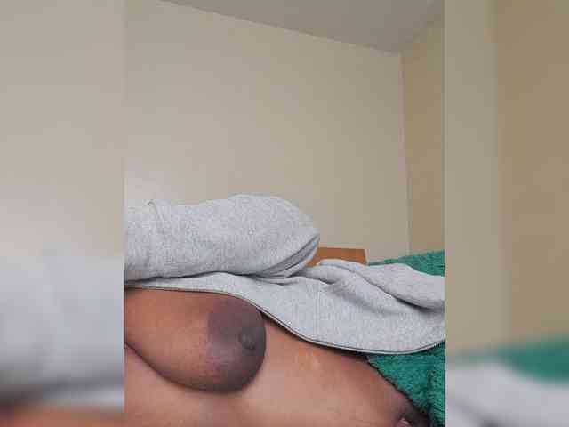 Queenyann webcam