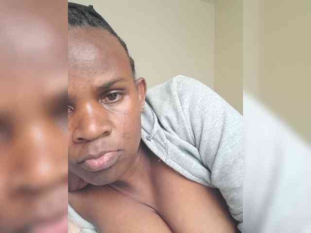 Queenyann webcam