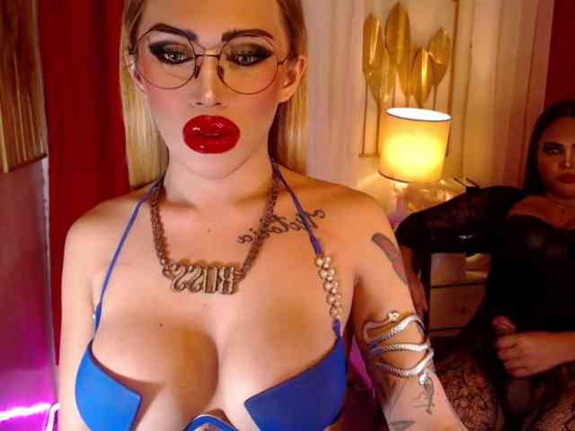 Powerpupcouple's cam show statistics and live stream