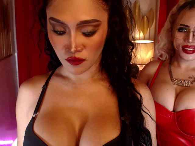 Live stream of PowerPupCouple