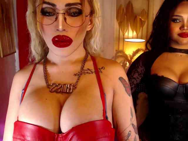PowerPupCouple Live Webcam on BongaCams