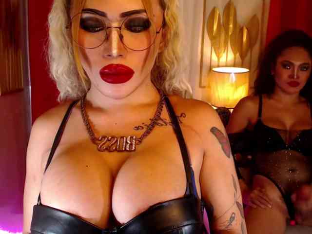 PowerPupCouple Live Webcam on BongaCams
