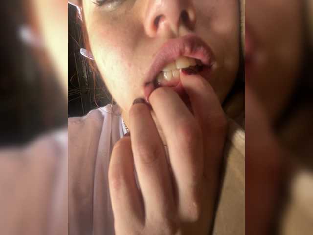 Pamela-Velvet live cam on BongaCams