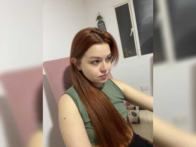 Pamela-Velvet live cam