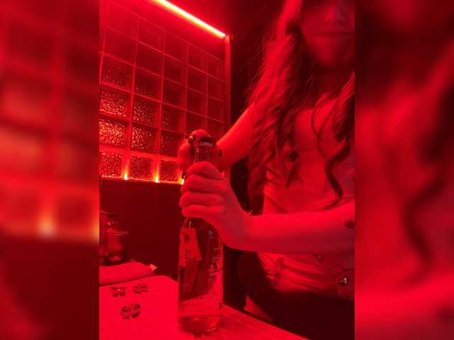 Pamela-Velvet live webcam show