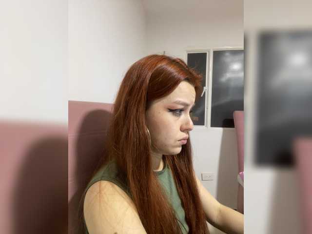 Pamela-Velvet live cam