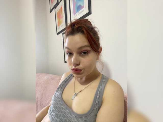 Pamela-Velvet Live Cam pe BongaCams