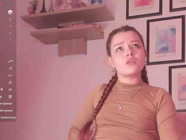Pamela-Velvet webcam
