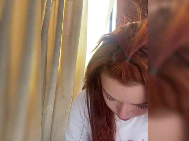 Pamela-Velvet webcam