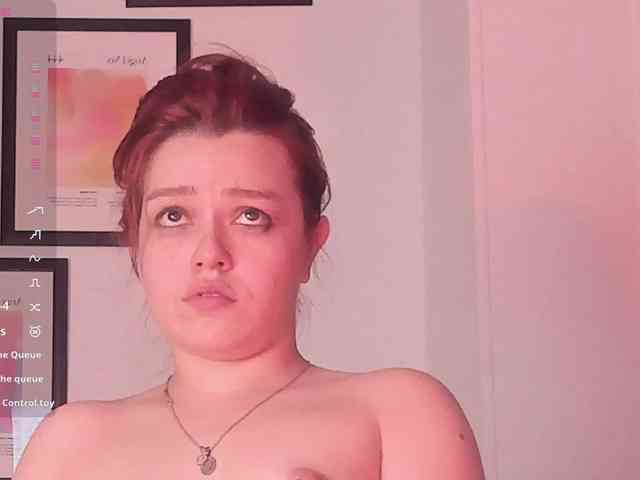 Pamela-Velvet webcam