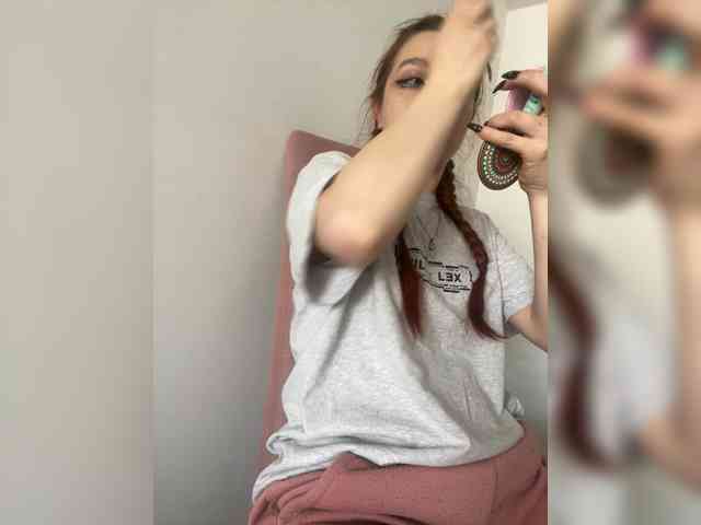 Pamela-Velvet webcam