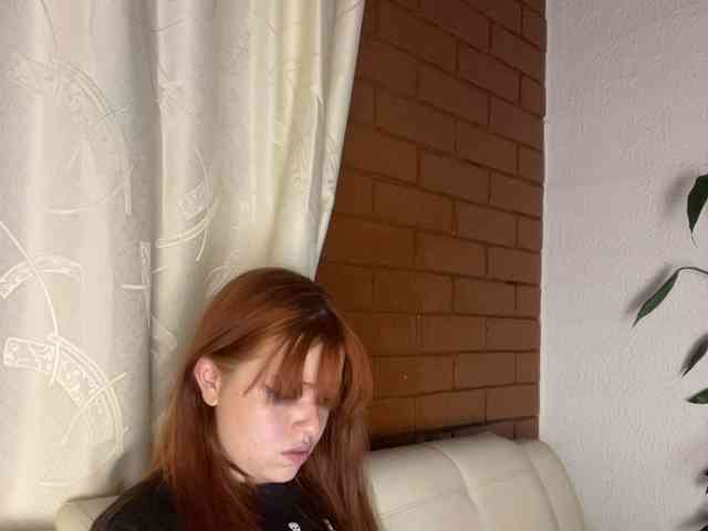 Pamela-Velvet webcam