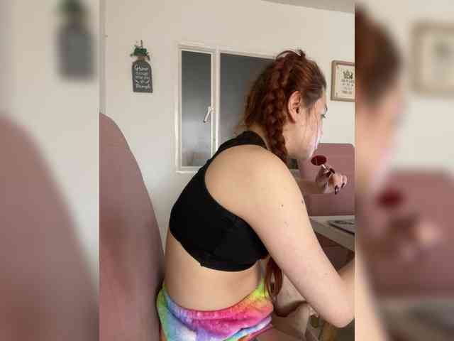 Pamela-Velvet webcam