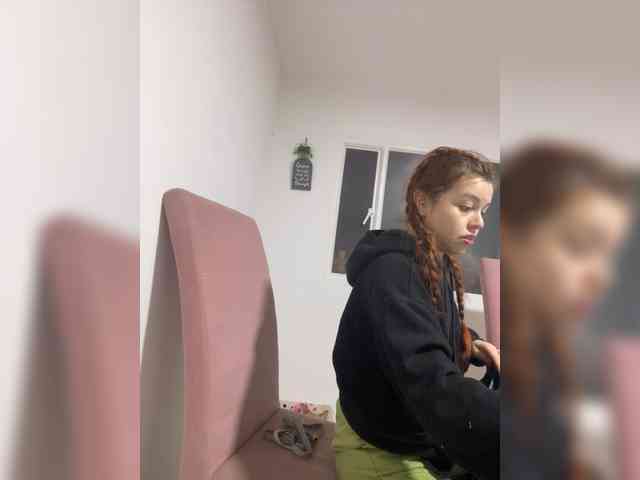 Pamela-Velvet webcam