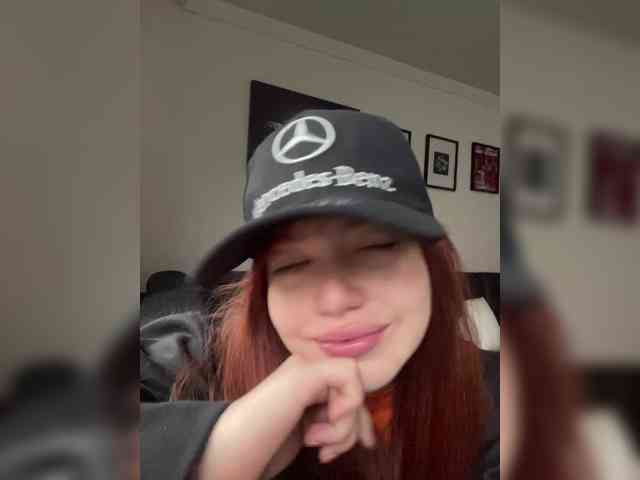 Pamela-Velvet webcam