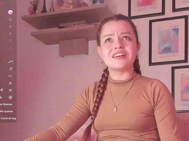 Pamela-Velvet webcam