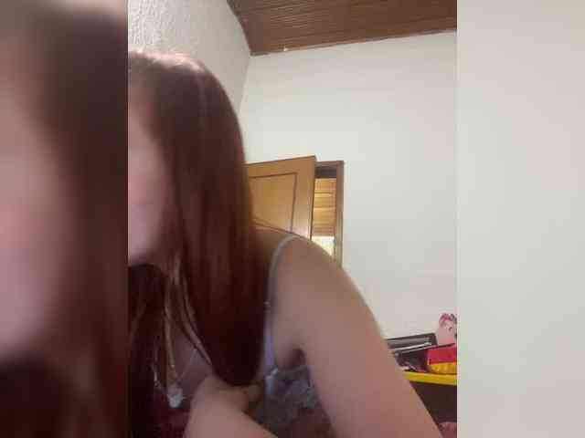 Pamela-Velvet webcam