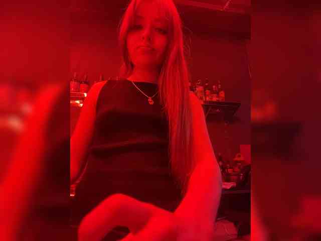 Pamela-Velvet webcam