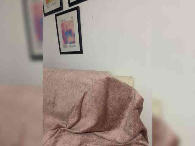 Pamela-Velvet webcam