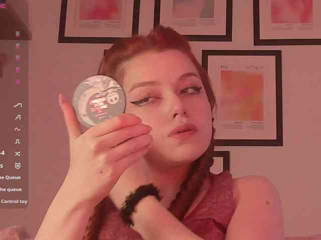 Pamela-Velvet webcam