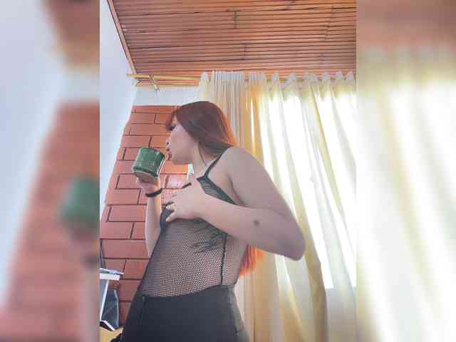 Pamela-Velvet webcam