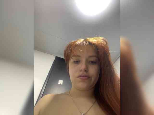 Pamela-Velvet webcam