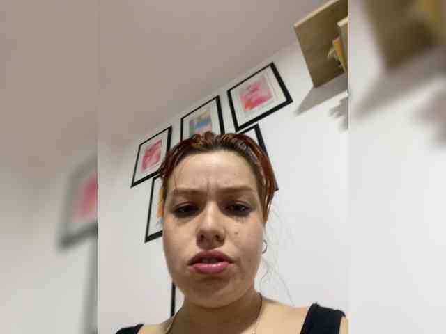 Pamela-Velvet webcam