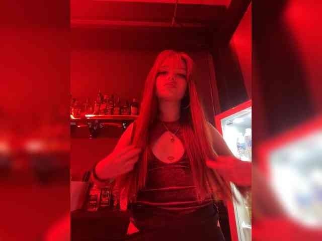 Pamela-Velvet webcam