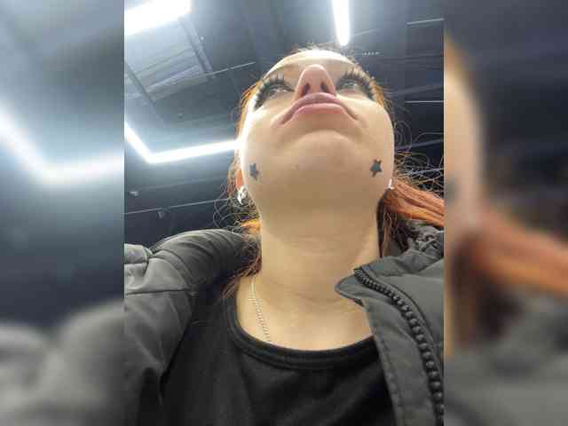 Pamela-Velvet webcam