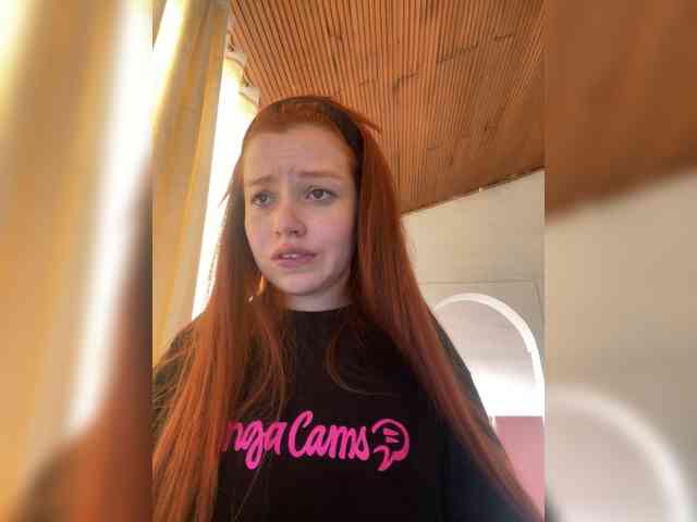 Pamela-Velvet webcam