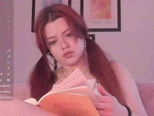 Pamela-Velvet webcam