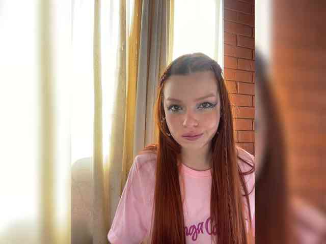 Pamela-Velvet webcam