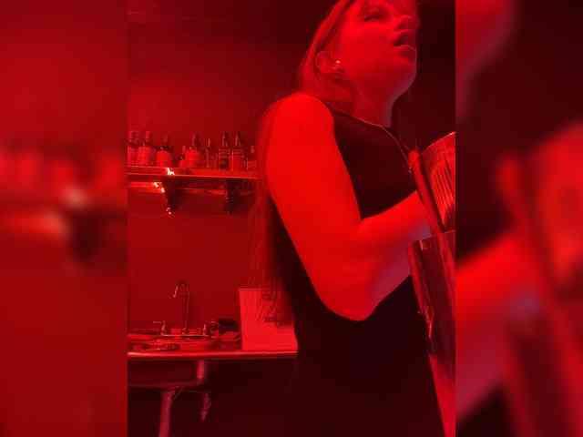 Pamela-Velvet webcam