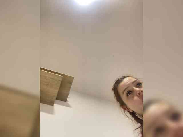 Pamela-Velvet webcam