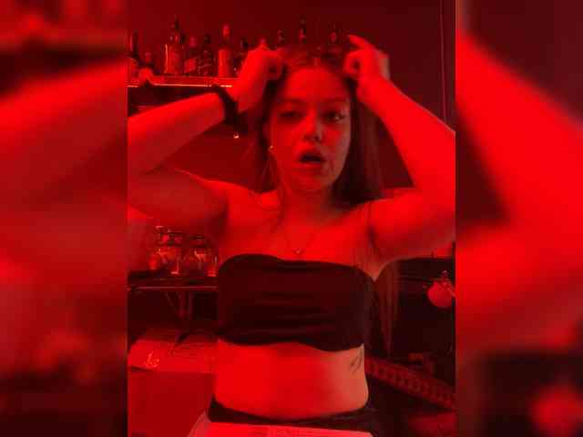 Pamela-Velvet webcam