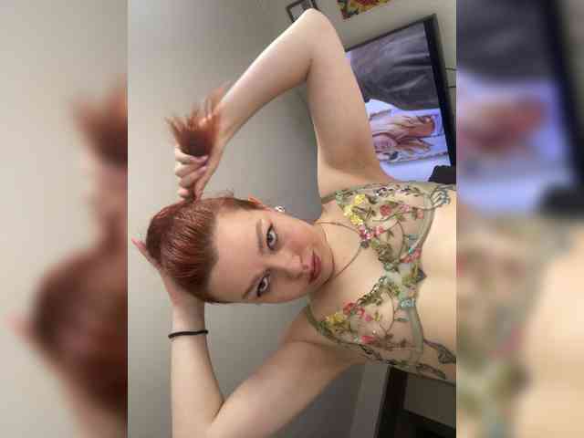 Pamela-Velvet webcam