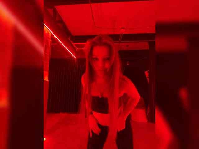 Pamela-Velvet webcam