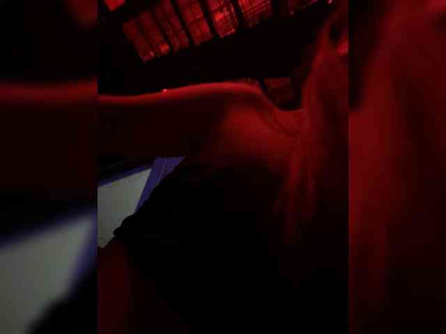 Pamela-Velvet webcam