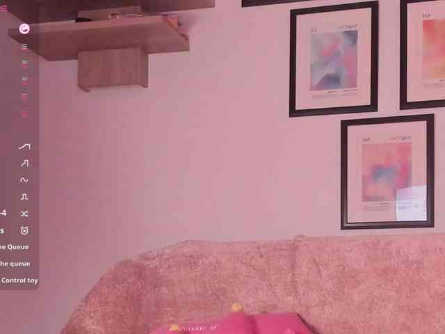Pamela-velvet's cam show statistics and live stream