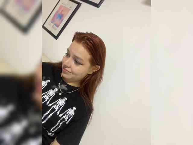 Pamela-Velvet webcam