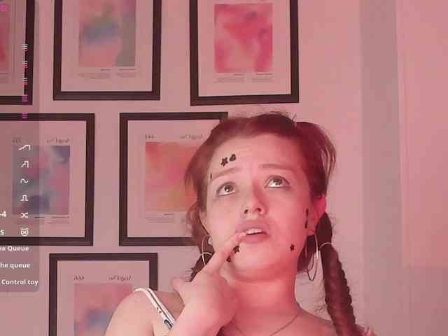 Pamela-Velvet webcam