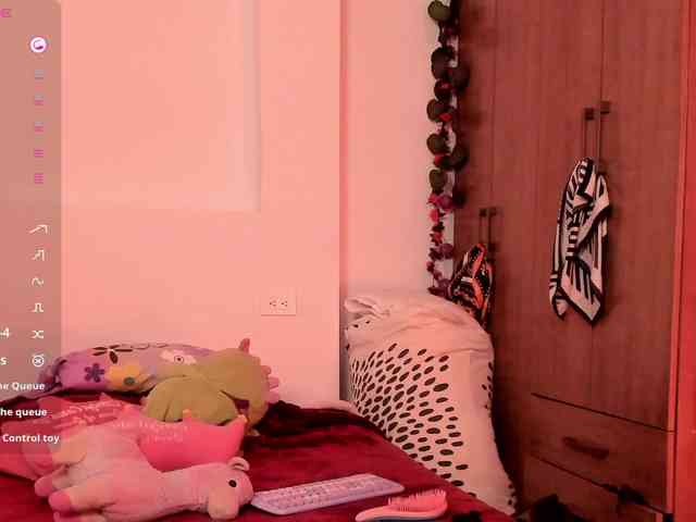 Pamela-Velvet webcam