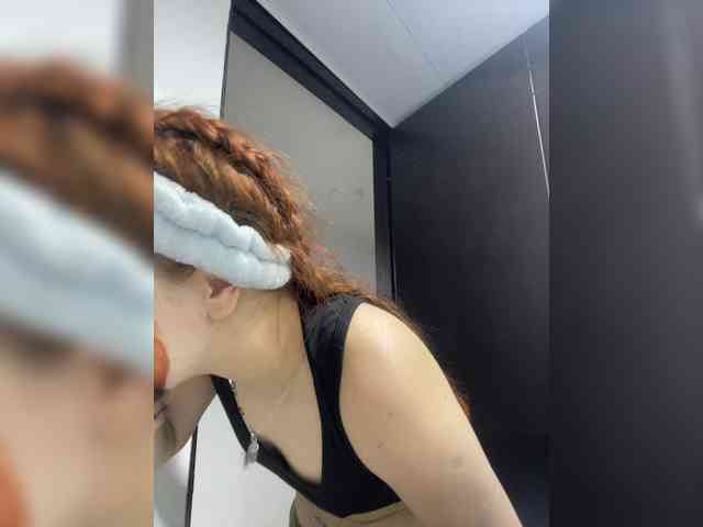 Pamela-Velvet webcam
